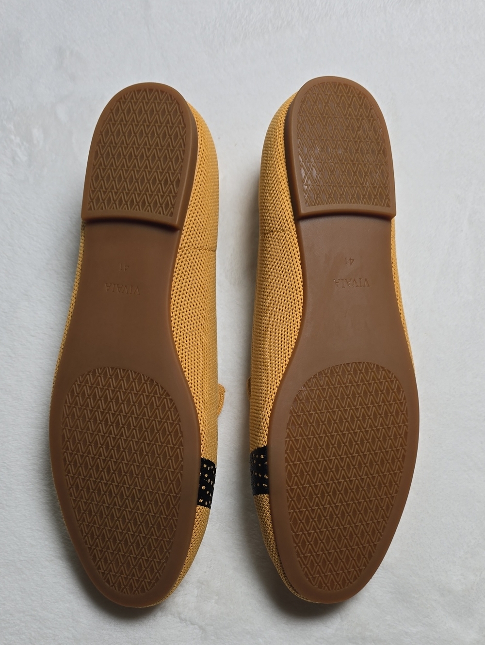 Vivaia Audrey Mustard Yellow Cat Print Slip-On Loafers Size 9.5 Nwb - Picture 4 of 5